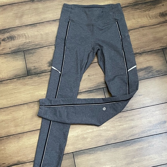 Lululemon lot - Picture 7 of 14